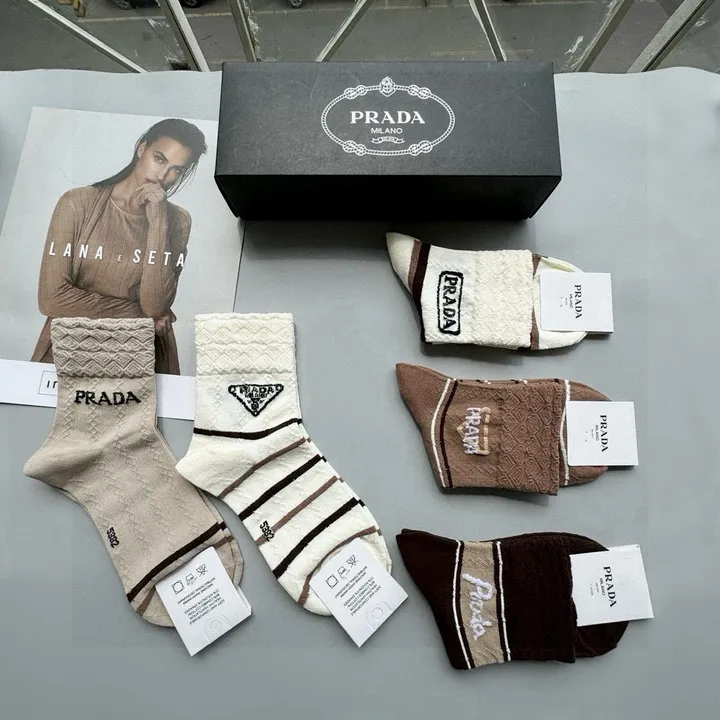 スーパーコピー バレンシアガ 靴下