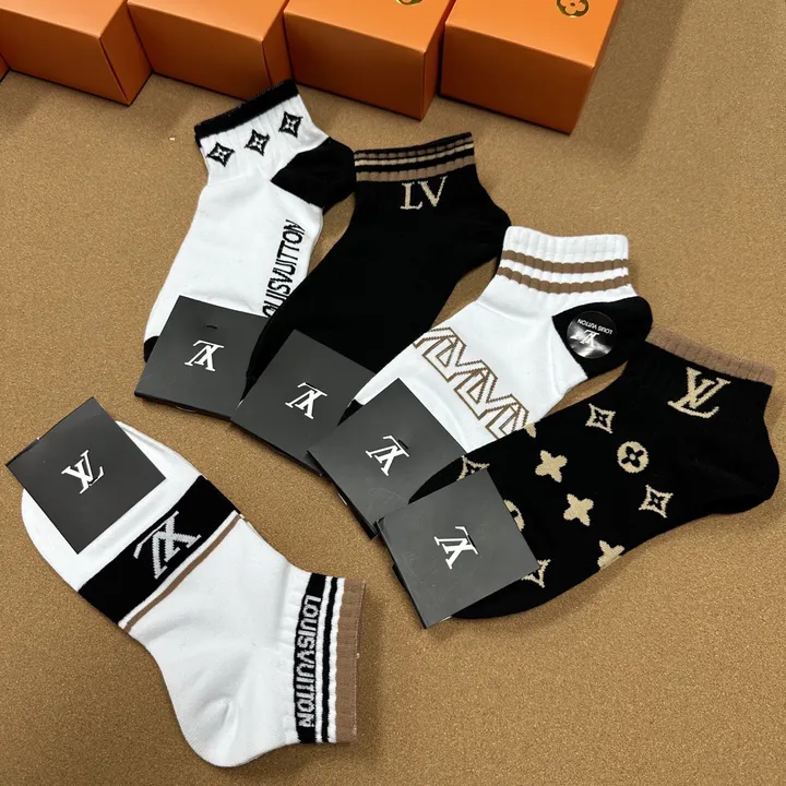 スーパーコピー ルイヴィトン 靴下