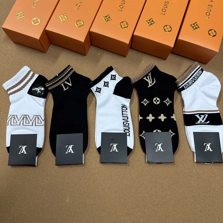 スーパーコピー ルイヴィトン 靴下