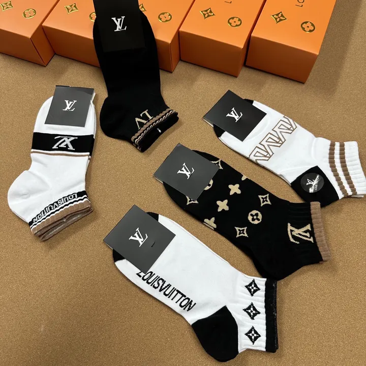 スーパーコピー ルイヴィトン 靴下