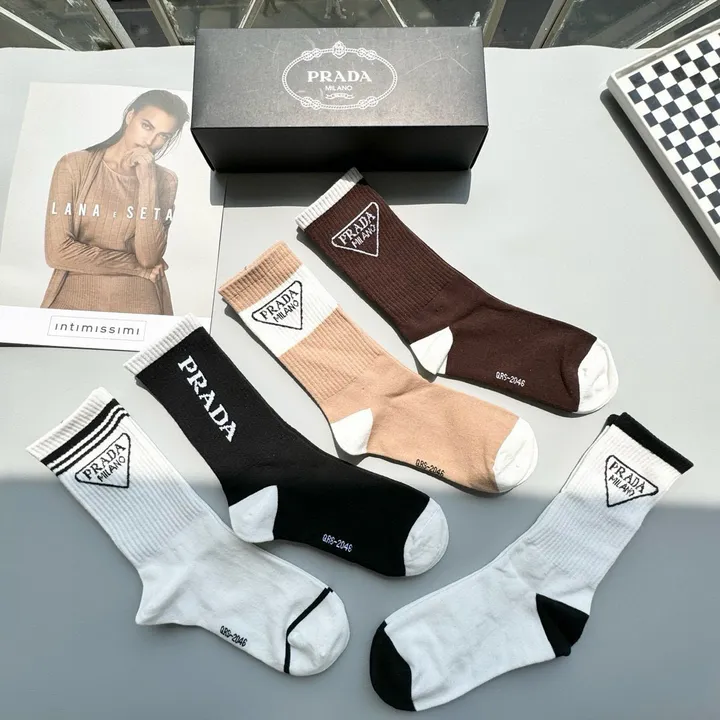 スーパーコピー バレンシアガ 靴下