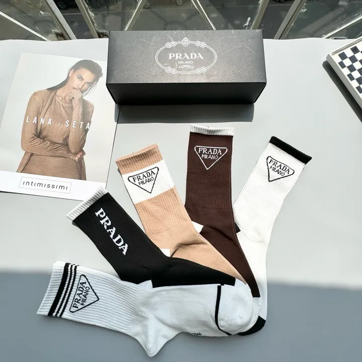 スーパーコピー バレンシアガ 靴下