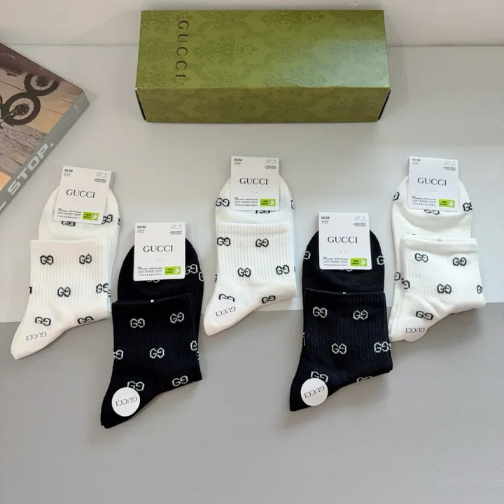 スーパーコピー グッチ 靴下