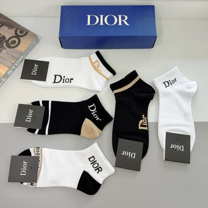 スーパーコピー ディオール 靴下