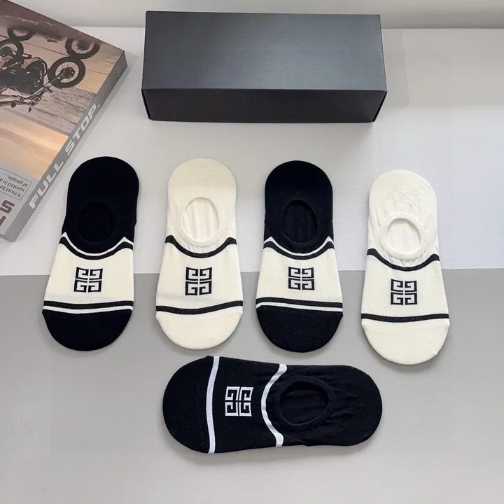 スーパーコピー ジバンシィ 靴下