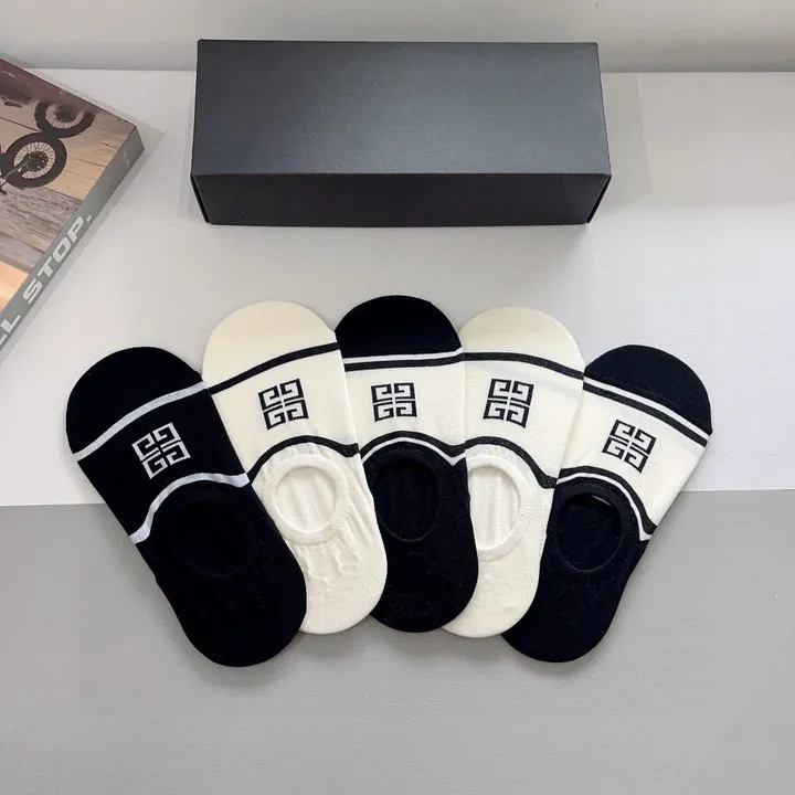 スーパーコピー ジバンシィ 靴下