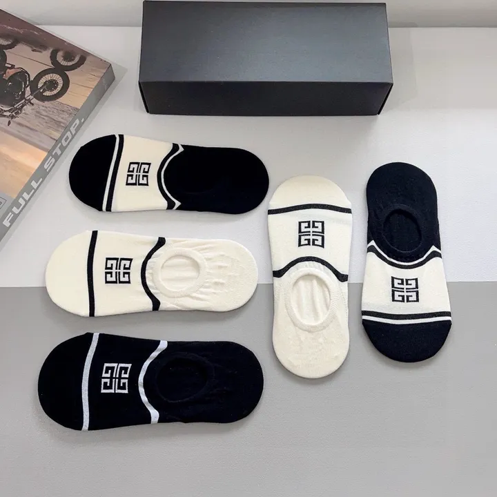 スーパーコピー ジバンシィ 靴下