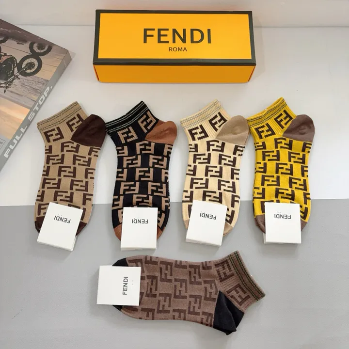 スーパーコピー ヴェルサーチ 靴下