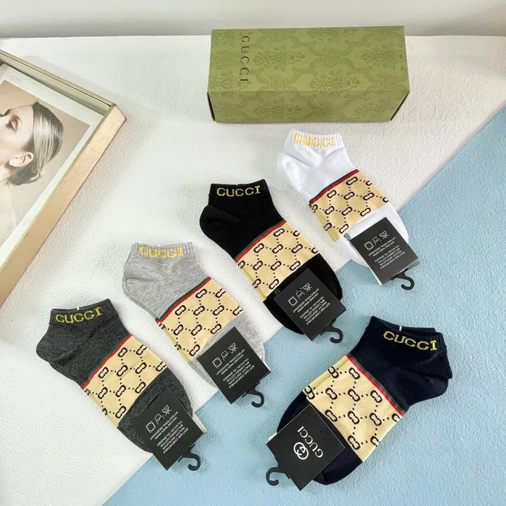 スーパーコピー グッチ 靴下