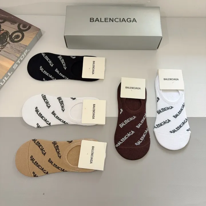 スーパーコピー バレンシアガ 靴下
