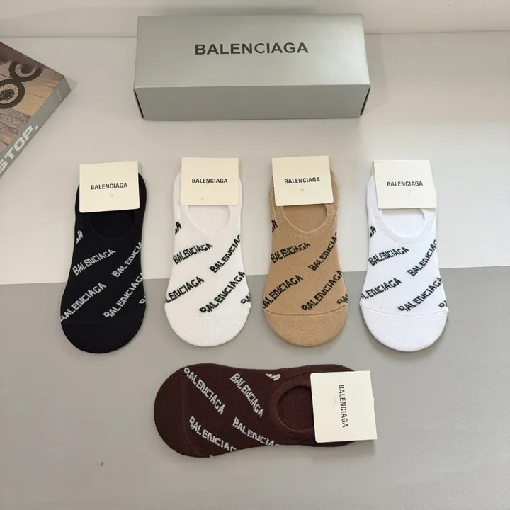 スーパーコピー バレンシアガ 靴下