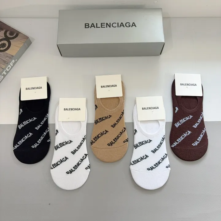 スーパーコピー バレンシアガ 靴下