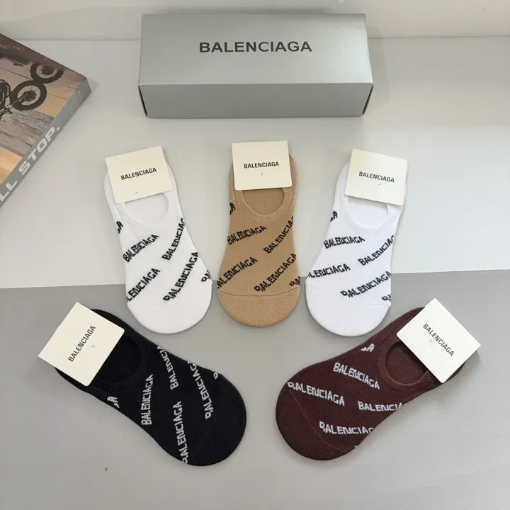 スーパーコピー バレンシアガ 靴下