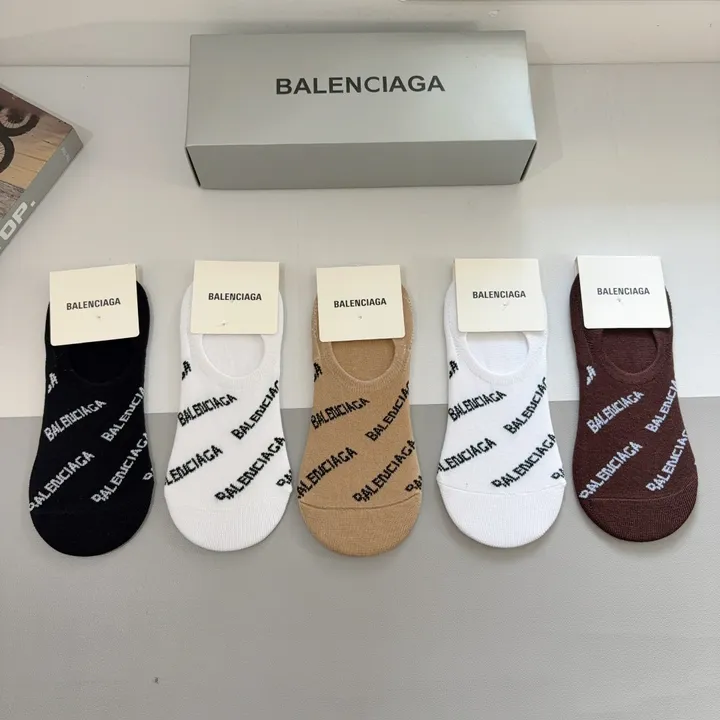 スーパーコピー バレンシアガ 靴下