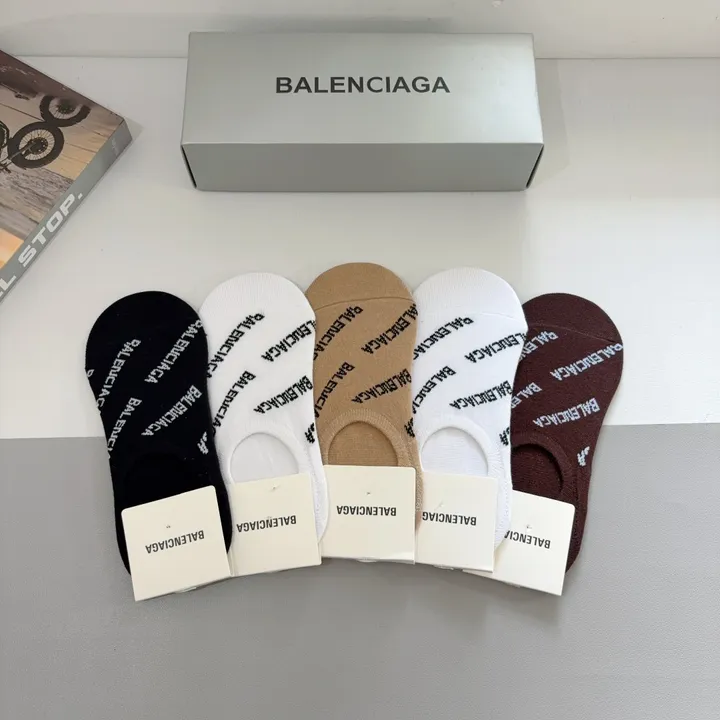 スーパーコピー バレンシアガ 靴下