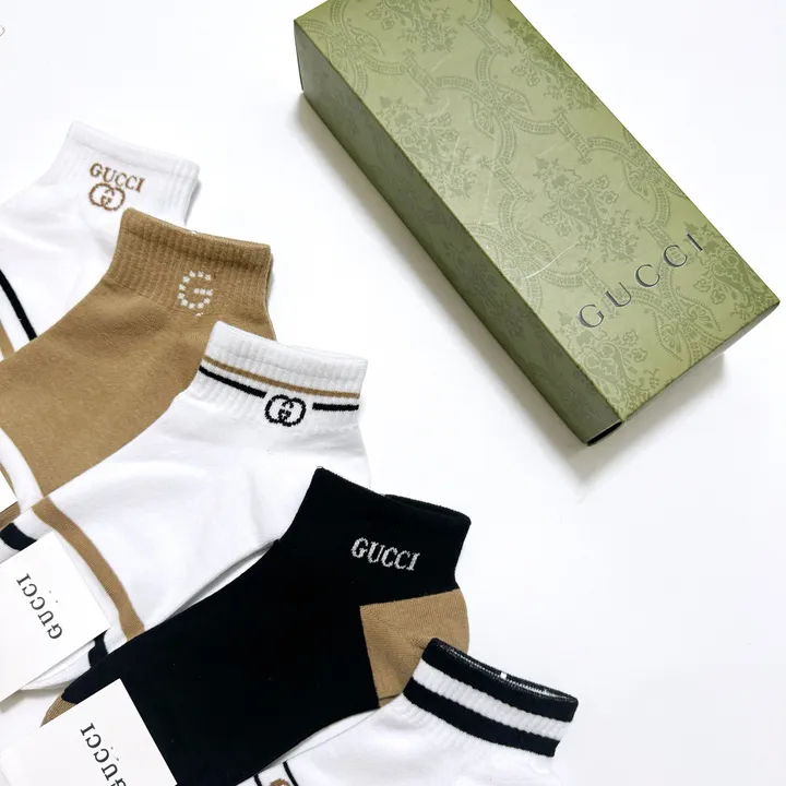 スーパーコピー グッチ 靴下