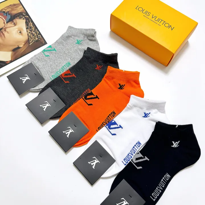スーパーコピー ルイヴィトン 靴下