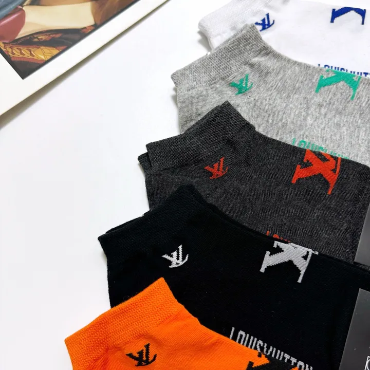 スーパーコピー ルイヴィトン 靴下