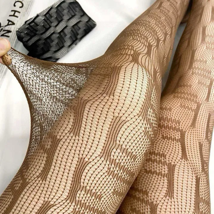 スーパーコピー フェンディ 靴下