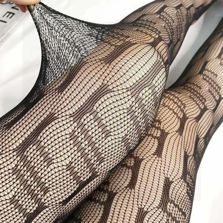 スーパーコピー フェンディ 靴下