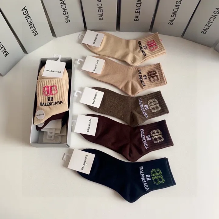 スーパーコピー バレンシアガ 靴下