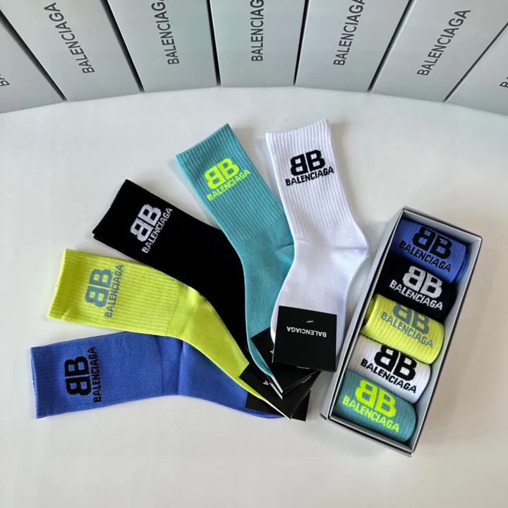 スーパーコピー バレンシアガ 靴下