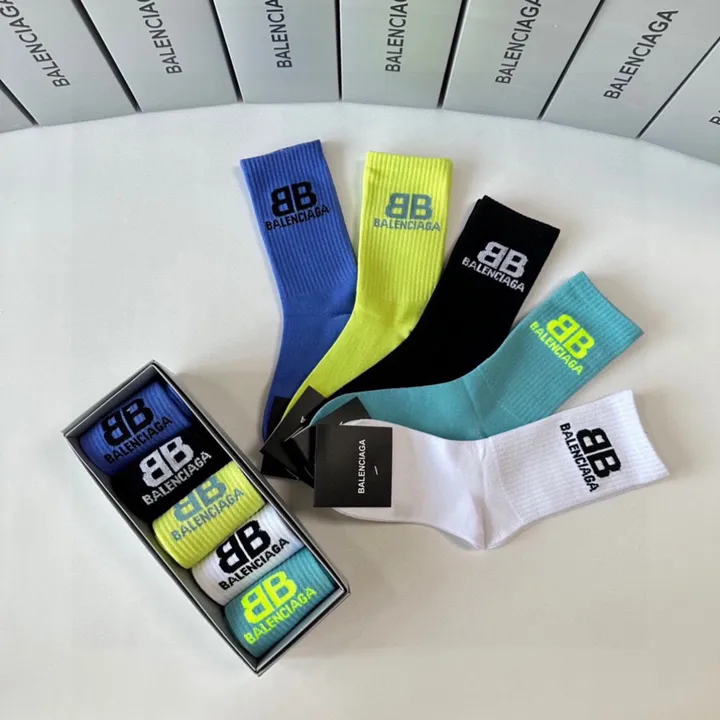 スーパーコピー バレンシアガ 靴下