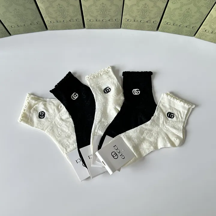 スーパーコピー グッチ 靴下