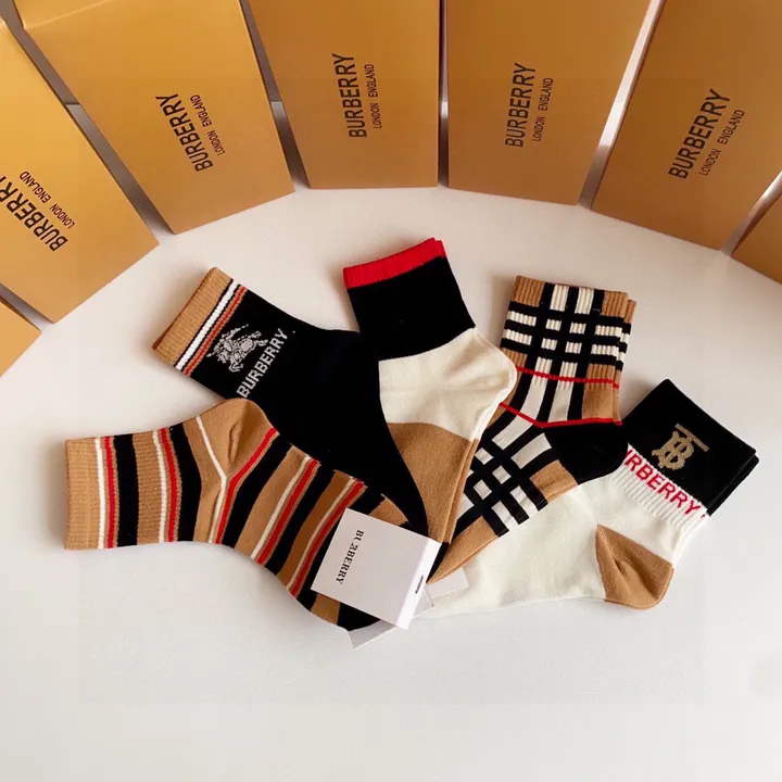 スーパーコピー バーバリー ス 靴下