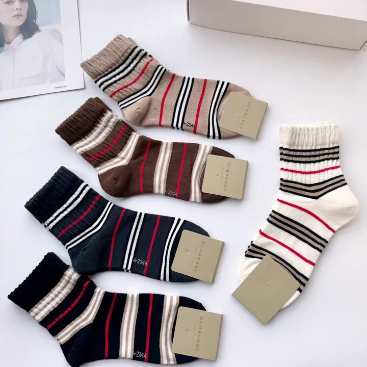 スーパーコピー シャネル 靴下