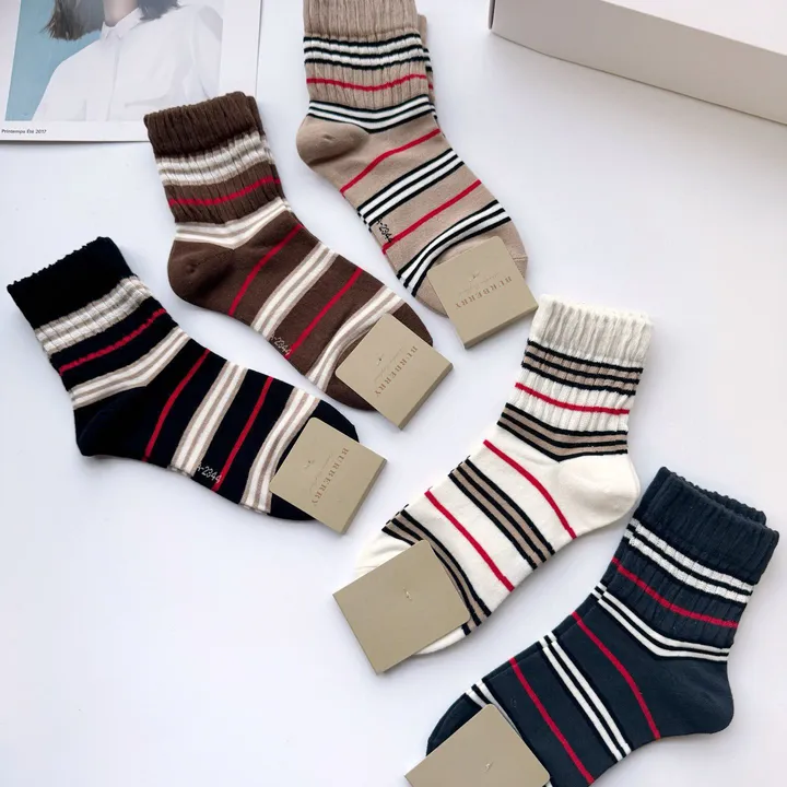 スーパーコピー シャネル 靴下