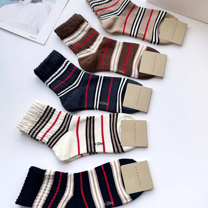 スーパーコピー シャネル 靴下