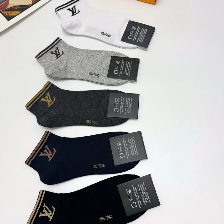 スーパーコピー ルイヴィトン 靴下