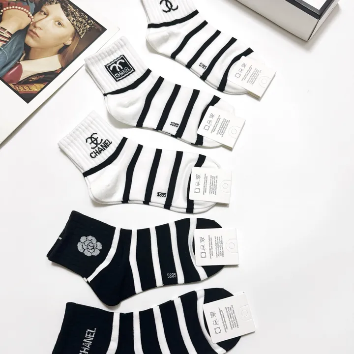 スーパーコピー シャネル 靴下