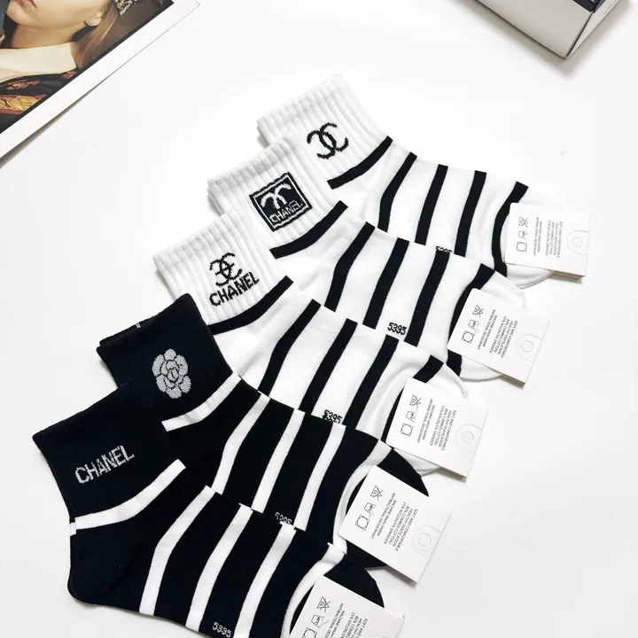 スーパーコピー シャネル 靴下
