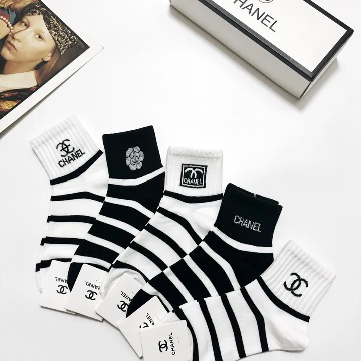 スーパーコピー シャネル 靴下