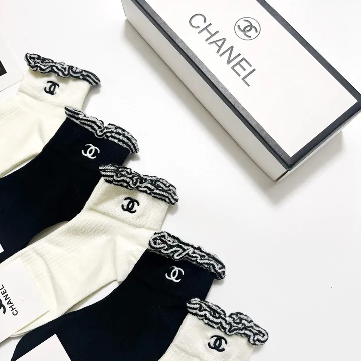 スーパーコピー シャネル 靴下