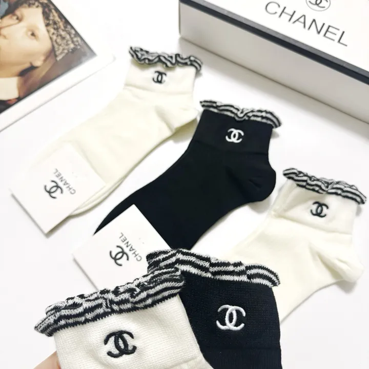 スーパーコピー シャネル 靴下