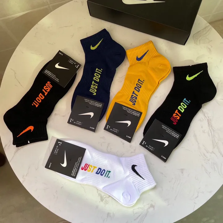 スーパーコピー ナイキ 靴下