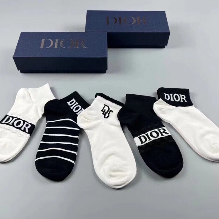 スーパーコピー ディオール 靴下