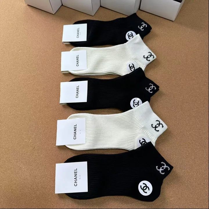 スーパーコピー シャネル 靴下