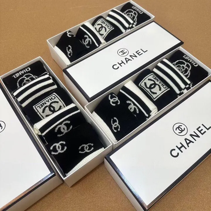 スーパーコピー シャネル 靴下