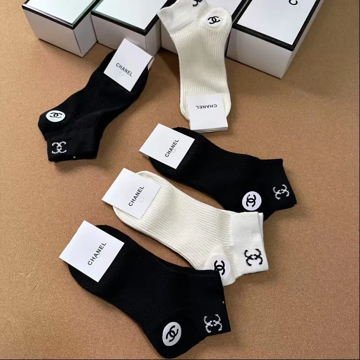 スーパーコピー シャネル 靴下