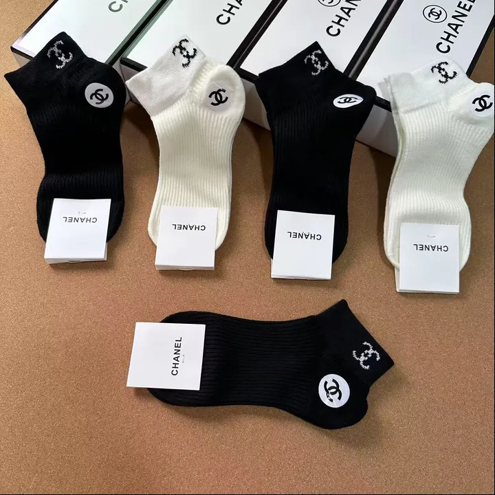 スーパーコピー シャネル 靴下