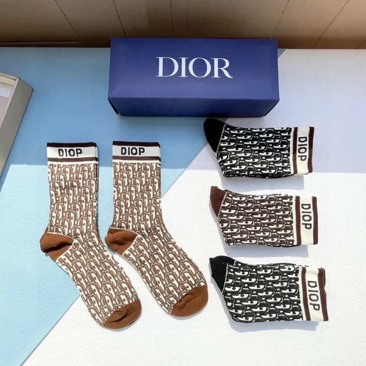 スーパーコピー ディオール 靴下