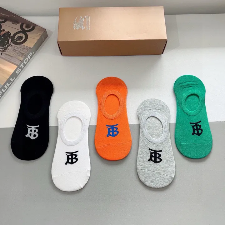 スーパーコピー プラダ 靴下