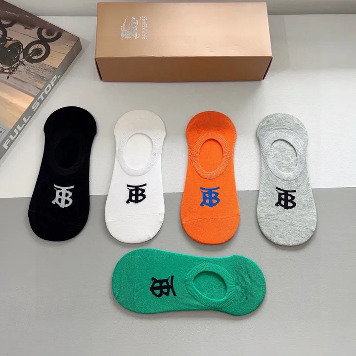 スーパーコピー プラダ 靴下