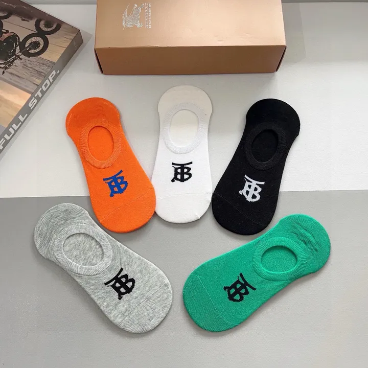 スーパーコピー プラダ 靴下