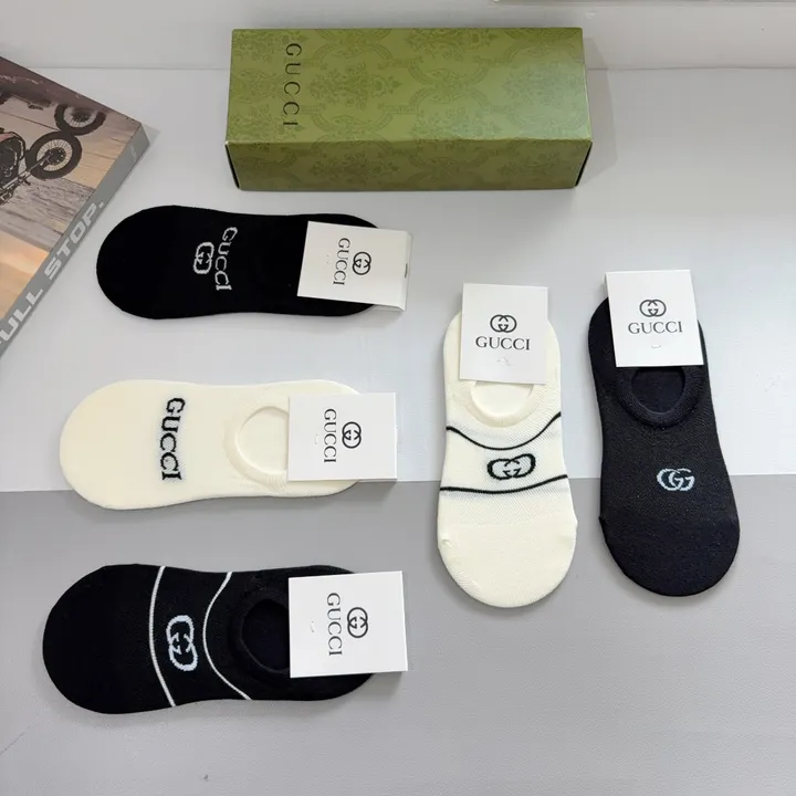 スーパーコピー グッチ 靴下