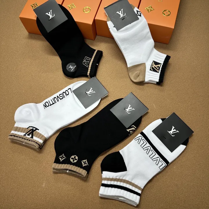 スーパーコピー ルイヴィトン 靴下